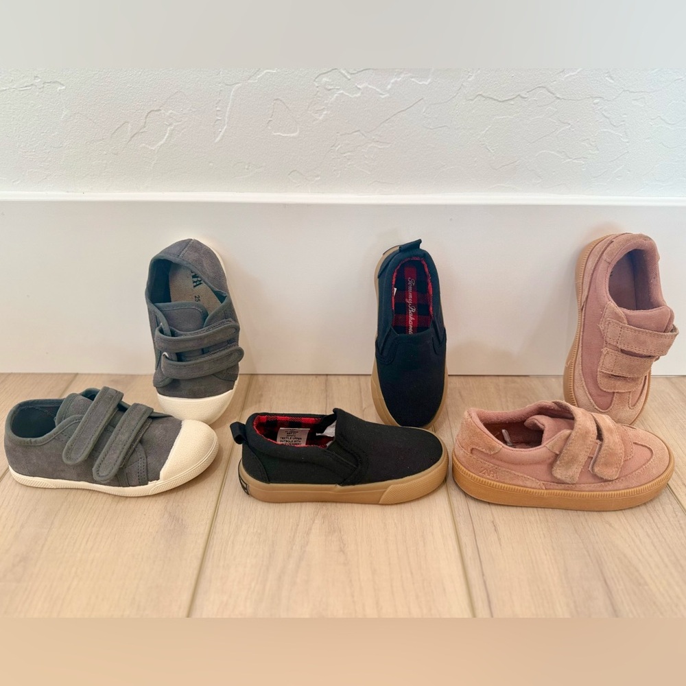 Zara Velcro Easy on Sneakers Boy Size 9 & Black Slide on Size 8 LOT OF 3 PAIRS